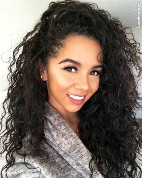 Full archive of her photos and videos from ICLOUD LEAKS 2023 Here. Check out the new Brittany Renner’s nude photo collection from social networks. This fitness chick pleases her fans with sexy content every day. Here is a small selection of her best fappening-style pictures and a fitness video as a bonus. We have questions about the last pic.